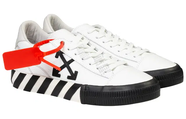 OFF-WHITE