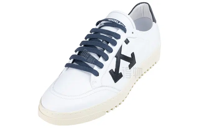 OFF-WHITE