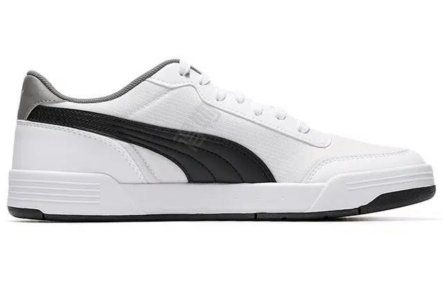 PUMA Caracal Style