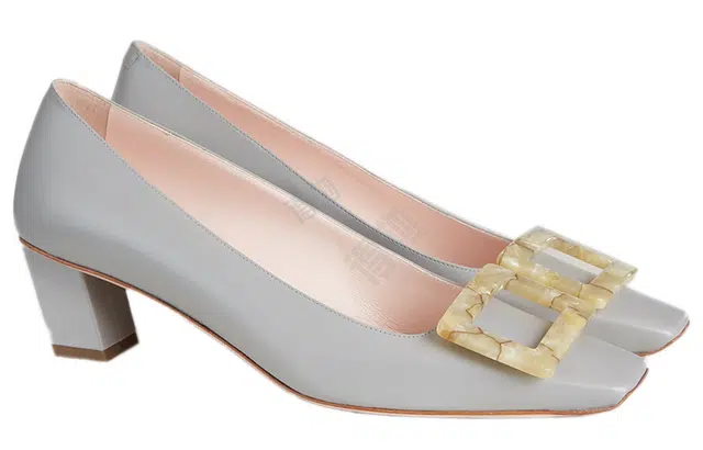 Roger Vivier Belle Vivier Motherpearl Buckle