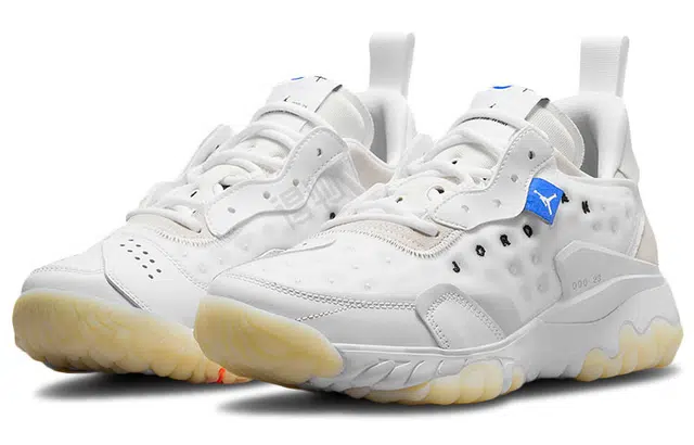 Jordan Delta 2 white royal
