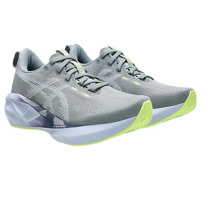 Asics NOVABLAST 5