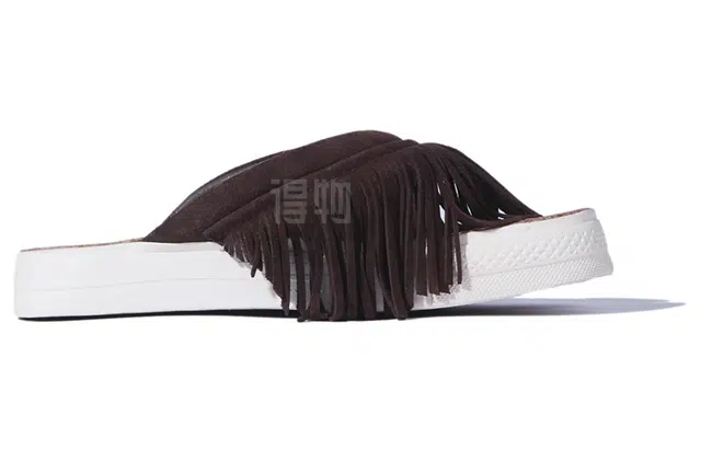 xVESSEL Tassel Toe Slides
