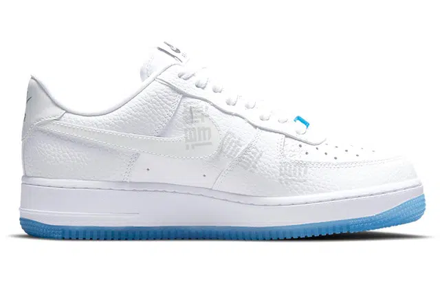 Nike Air Force 1 07 LX UV