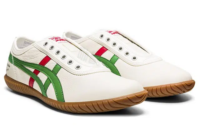 Onitsuka Tiger Tsunahiki Slip-on