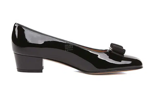 FERRAGAMO Vara