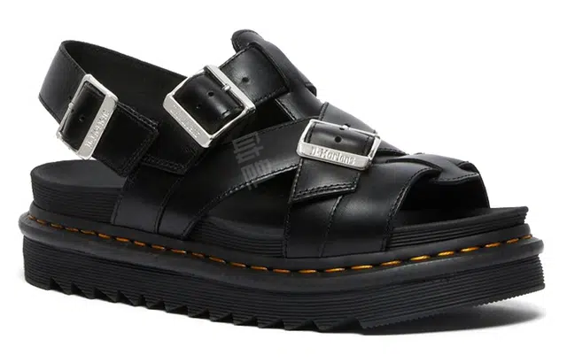 Dr.Martens Terry II