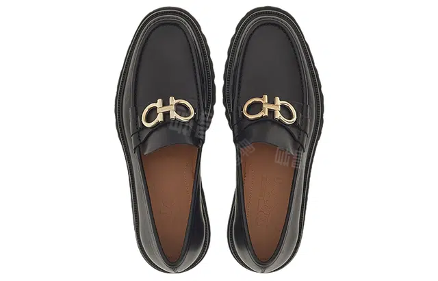 FERRAGAMO Gancini