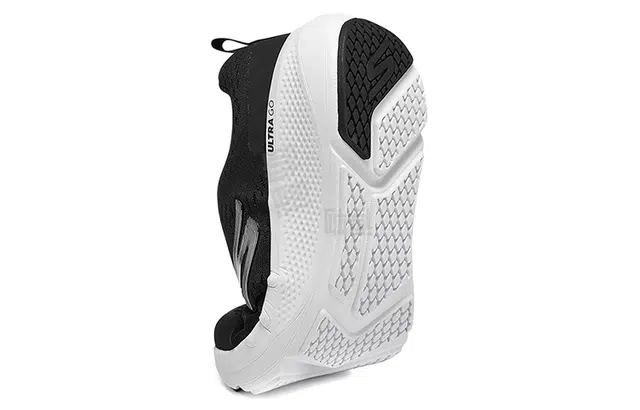 Skechers GO RUN Elevate