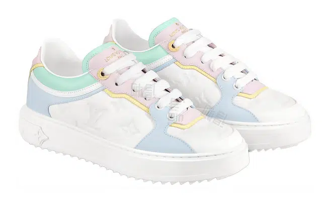 LOUIS VUITTON Time Out