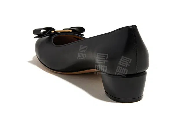 FERRAGAMO Vara