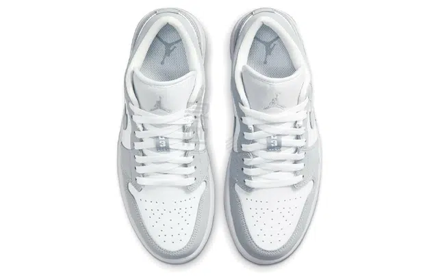 Air Jordan 1 Low "Wolf Grey"