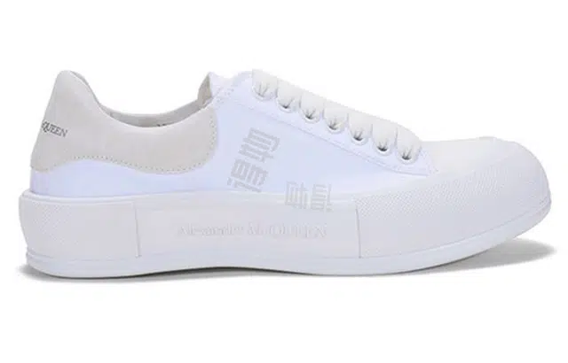 Alexander McQueen Deck