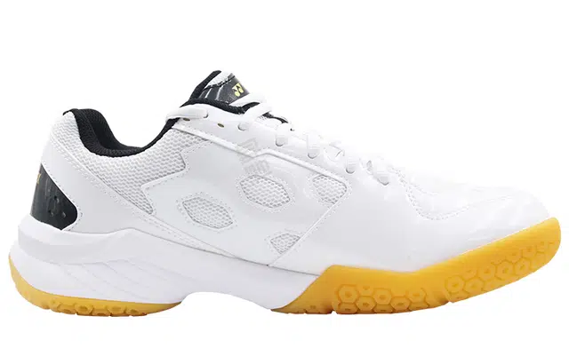 YONEX Power Cushion