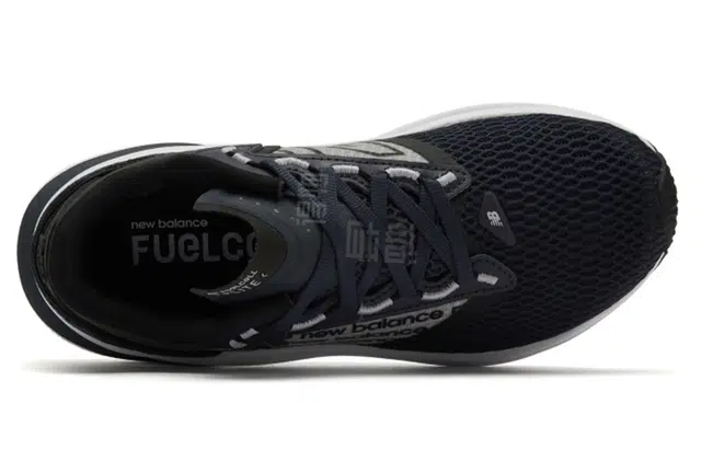 New Balance NB FuelCell