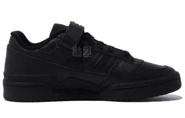 adidas Forum Low Triple Black