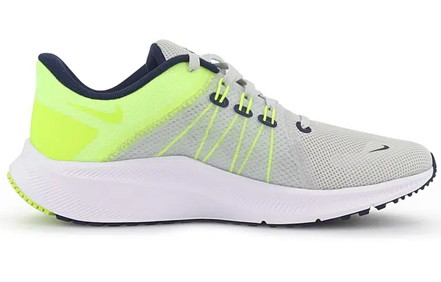 Nike Quest 4
