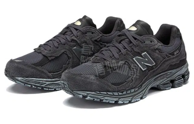 New Balance NB 2002R "refined future"