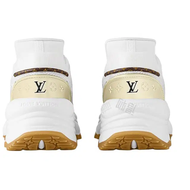 LOUIS VUITTON Run 55