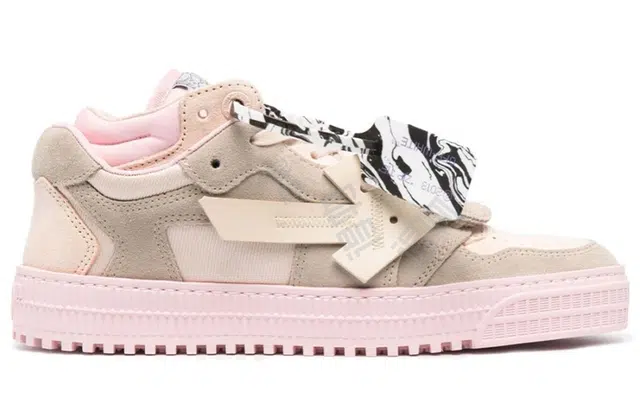 OFF-WHITE Off-Court 3.0 Floating Arrow