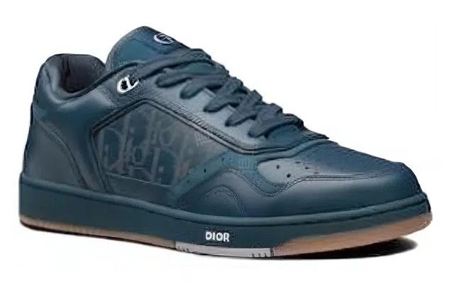 DIOR B27 World Tour