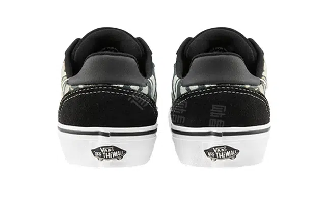Vans Ward Deluxe