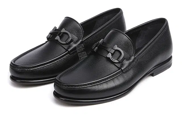 FERRAGAMO Crown