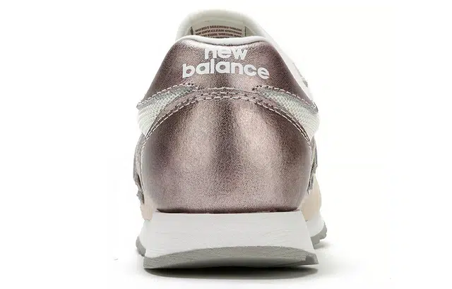 New Balance 520