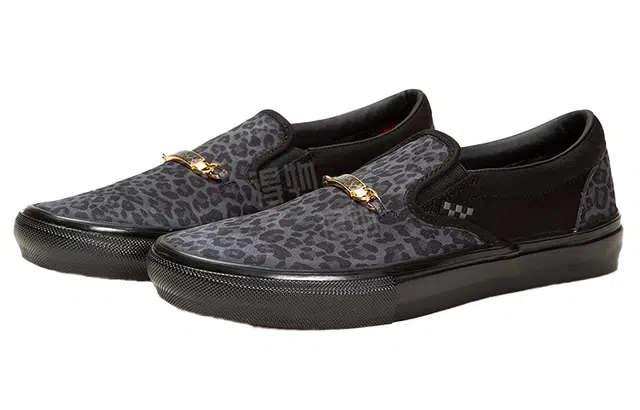 Cher Strauberry x Vans slip-on Skate