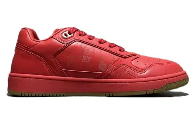 DIOR B27 World Tour