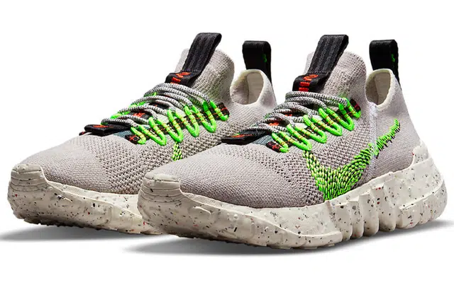 Nike space hippie 01