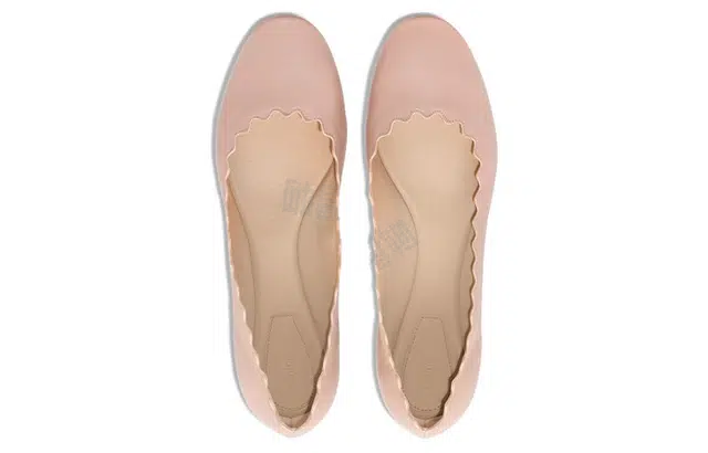 Chloe Flat