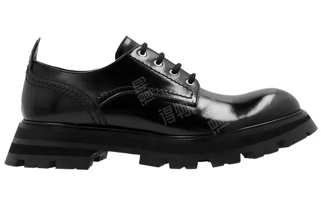 Alexander McQueen Wander