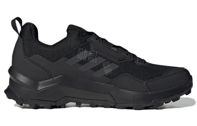 x adidas Terrex Ax4