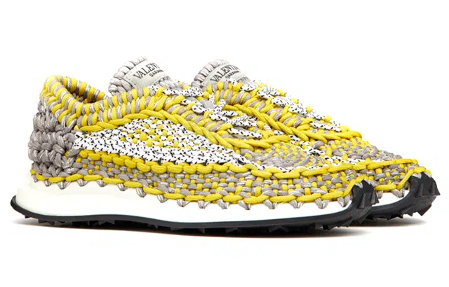 Valentino Crochet