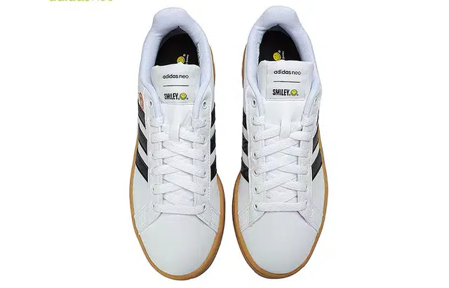 SMILEY x adidas neo GRAND COURT