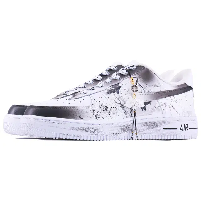 Nike Air Force 1 07 SDS