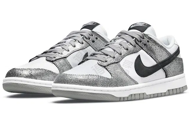 Nike Dunk Low Retro "Golden Gals"
