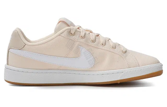 Nike Court Royale