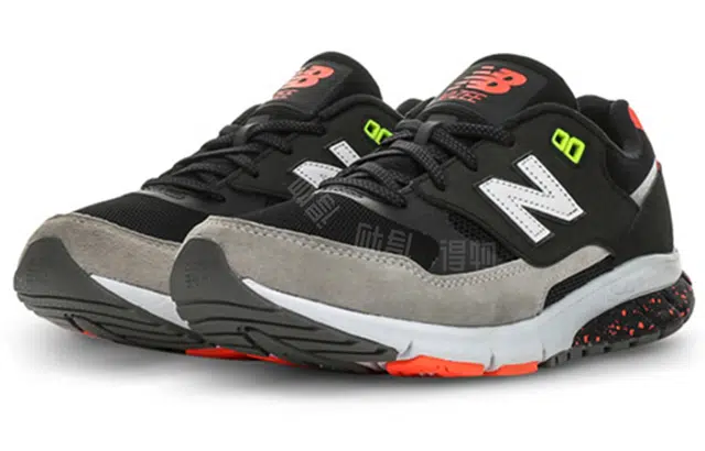 New Balance 530 Black Grey