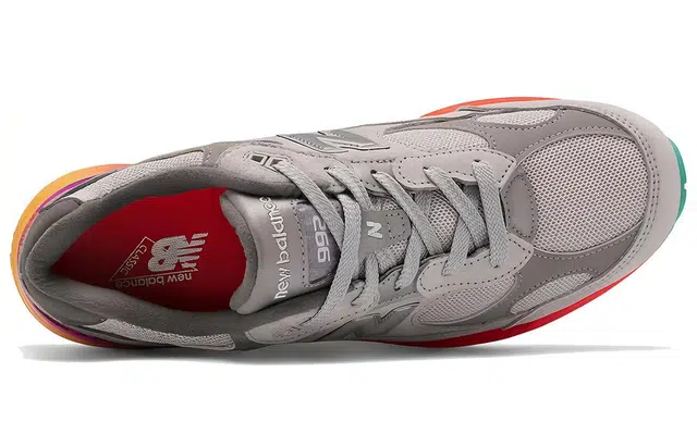 New Balance NB 992