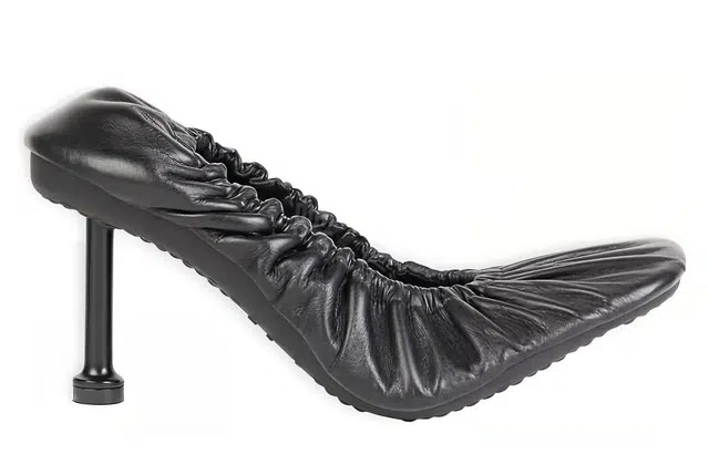 Balenciaga Tug