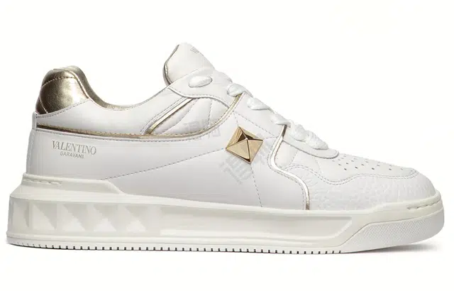 Valentino One StudGARAVANI