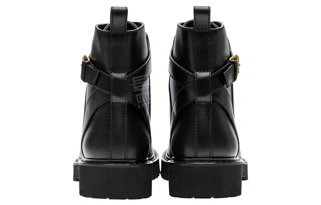 Valentino Vlogo