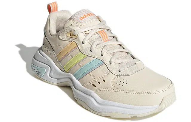 adidas neo Strutter