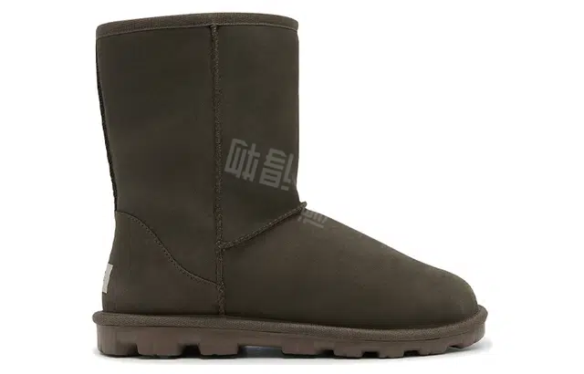 UGG Essential Short II