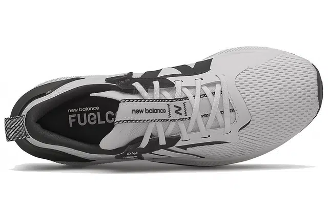 New Balance FuelCell Propel RMX v2