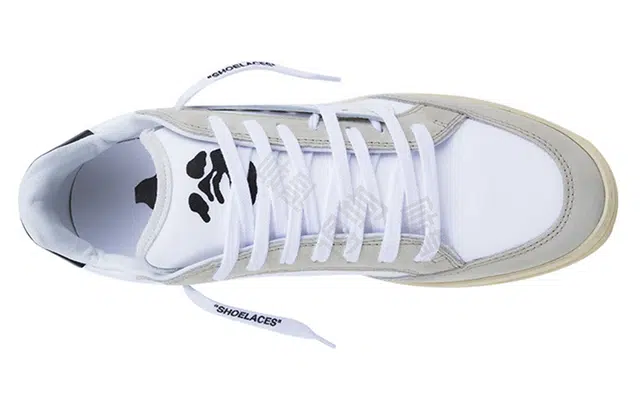 OFF-WHITE