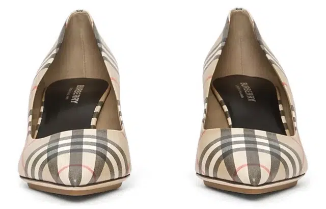 Burberry V In Archive 7.5cm