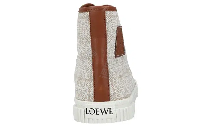 LOEWE Anagram